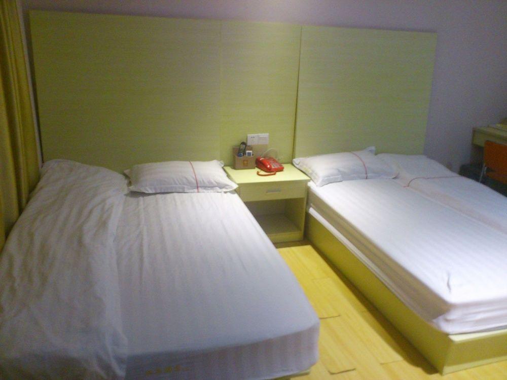 גואנגג'ואו Yuexiu Huafeng Hotel מראה חיצוני תמונה